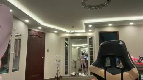 therealcamilabaddie online show from November 2025 07:58:01 PM