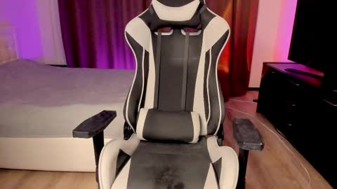 Theresa online show from February 2025 01:02:02 AM