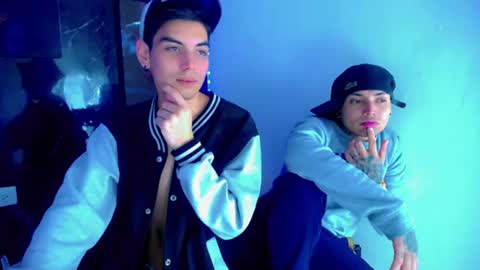 Snapshot of theshamefulboys chatting on July 2026 06:07:02 AM David y Daniel online show from July 2026 06:07:02 AM