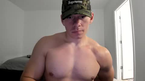 Snapshot of theshortking01 chatting on March 2026 01:44:02 AM TheShortKing1 online show from March 2026 01:44:02 AM