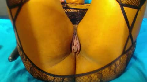 Snapshot of theshybaddie chatting on September 2025 07:14:02 PM theshybaddie online show from September 2025 07:14:02 PM