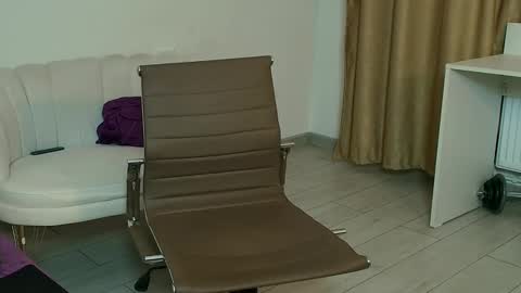 Snapshot of thetopalex chatting on February 2026 05:33:02 AM TheTopAlex online show from February 2026 05:33:02 AM