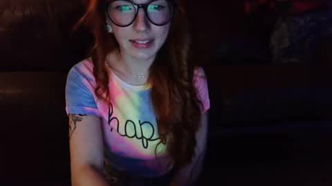 Snapshot of thetradwifee chatting on March 2026 02:27:02 AM Stella online show from March 2026 02:27:02 AM