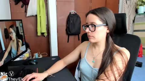 Nicole online show from February 2026 06:39:02 PM