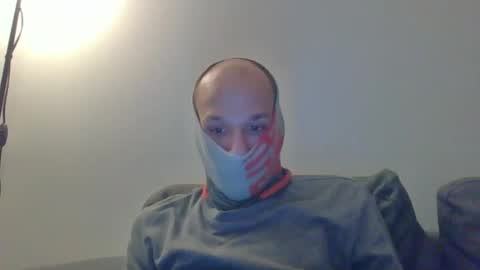 Snapshot of thetubedscarfguy chatting on February 2025 07:03:01 PM Scarf guy online show from February 2025 07:03:01 PM