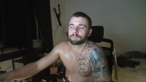 Snapshot of theufcfan_8181 chatting on October 2025 08:33:02 AM troy online show from October 2025 08:33:02 AM