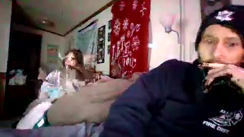 Snapshot of theycallmemellowthebreeze chatting on January 2025 01:56:01 AM mellow online show from January 2025 01:56:01 AM