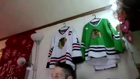 Snapshot of theycallmemellowthebreeze chatting on January 2025 02:51:01 AM mellow online show from January 2025 02:51:01 AM