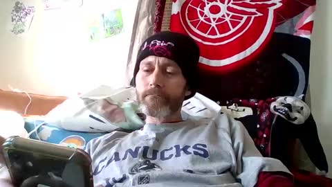 Snapshot of theycallmemellowthebreeze chatting on February 2025 08:41:01 PM mellow online show from February 2025 08:41:01 PM