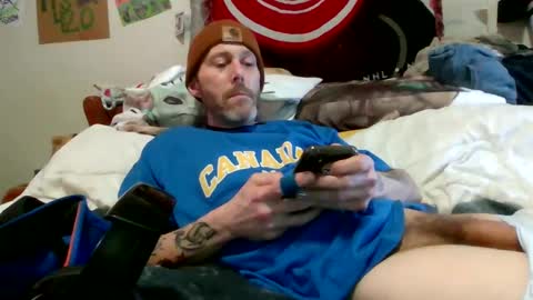 Snapshot of theycallmemellowthebreeze chatting on March 2025 10:43:01 PM mellow online show from March 2025 10:43:01 PM