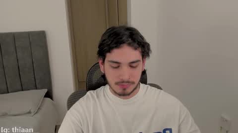 thiaan__ online show from September 2025 02:11:02 AM