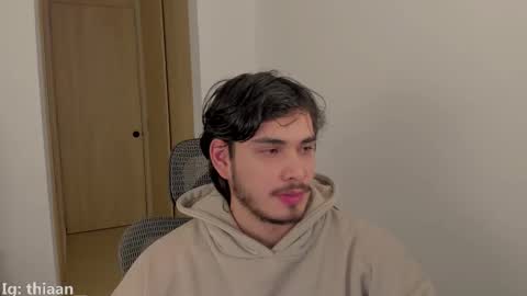 thiaan__ online show from September 2025 01:28:01 AM