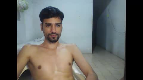 thiago22bk online show from December 2025 06:15:01 PM