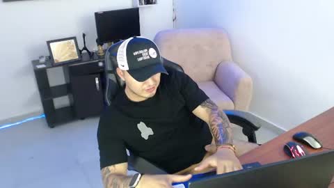 thiago_420 online show from June 2026 01:58:02 AM