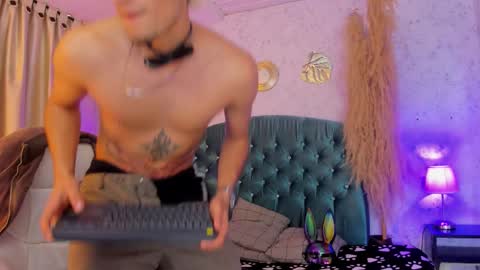 Snapshot of thiago_carlo chatting on October 2025 09:38:02 PM thiago online show from October 2025 09:38:02 PM