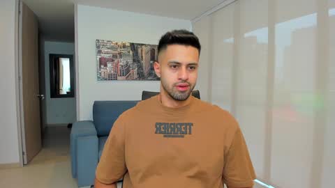 thiago_driussi online show from February 2025 12:49:01 PM