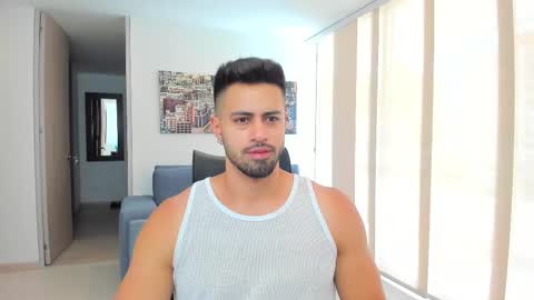 thiago_driussi online show from March 2025 06:32:01 PM