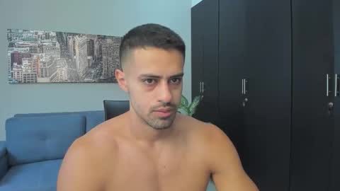 thiago_driussi online show from September 2025 12:18:02 PM