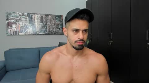 thiago_driussi online show from November 2025 07:44:02 AM