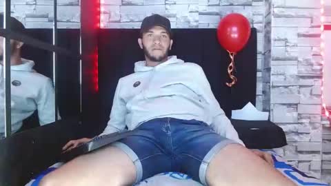 thiago_hairy online show from October 2025 04:57:02 AM