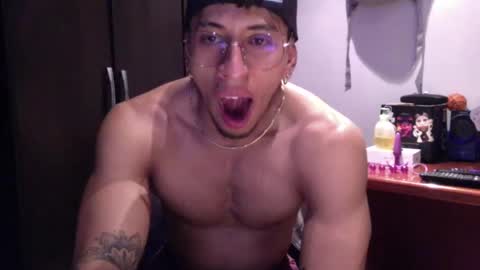 thiago_happy online show from March 2025 05:11:02 AM