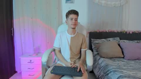 Manuel online show from December 2025 05:56:01 AM