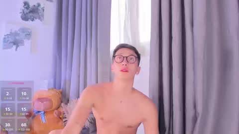 SanThiago online show from September 2025 09:59:02 PM