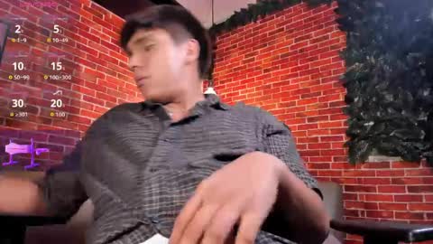 Snapshot of thiago_kozak chatting on April 2026 05:30:01 PM thiago online show from April 2026 05:30:01 PM