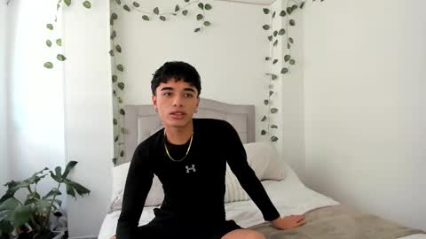 Snapshot of thiago_n_sam chatting on January 2026 07:50:01 PM thiago_n_sam online show from January 2026 07:50:01 PM