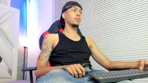 Snapshot of thiago_preston chatting on June 2026 08:03:01 PM Thiago online show from June 2026 08:03:01 PM