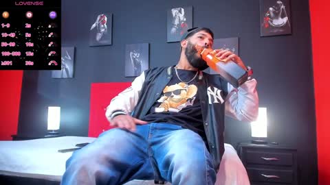 Thia Gomez online show from January 2025 12:24:01 PM