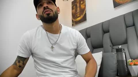 Thia Gomez online show from February 2026 02:10:02 PM