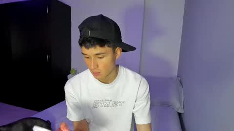 Thiago Wells online show from October 2025 08:41:01 PM