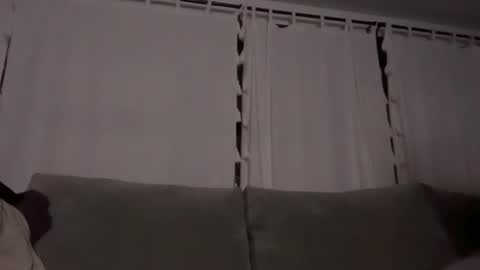 thiccbull12 online show from April 2026 09:37:02 AM