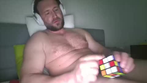 Snapshot of thickboy4yu chatting on April 2026 07:25:02 AM thickboy4yu online show from April 2026 07:25:02 AM