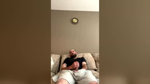 Snapshot of thickjdub chatting on June 2026 02:06:01 PM ThickJDub online show from June 2026 02:06:01 PM
