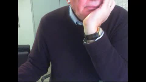 Snapshot of thickmelnik chatting on October 2025 12:56:01 PM James online show from October 2025 12:56:01 PM