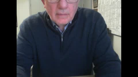 Snapshot of thickmelnik chatting on May 2026 02:11:01 PM James online show from May 2026 02:11:01 PM
