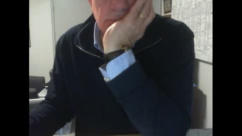Snapshot of thickmelnik chatting on May 2026 03:01:01 AM James online show from May 2026 03:01:01 AM