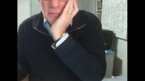 Snapshot of thickmelnik chatting on June 2026 02:26:01 PM James online show from June 2026 02:26:01 PM