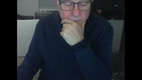 Snapshot of thickmelnik chatting on July 2026 03:14:02 PM James online show from July 2026 03:14:02 PM