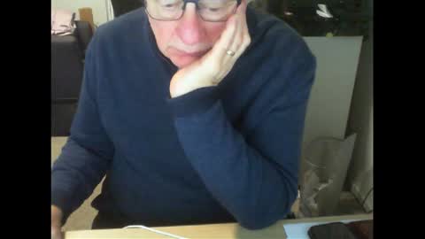 Snapshot of thickmelnik chatting on July 2026 02:24:01 PM James online show from July 2026 02:24:01 PM