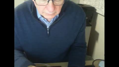 Snapshot of thickmelnik chatting on August 2026 02:33:02 PM James online show from August 2026 02:33:02 PM