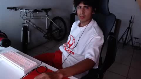 thieves_us online show from October 2025 06:35:02 AM