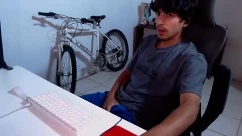 thieves_us online show from November 2025 05:23:01 PM