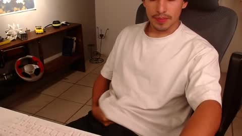 thieves_us online show from April 2026 08:25:02 PM