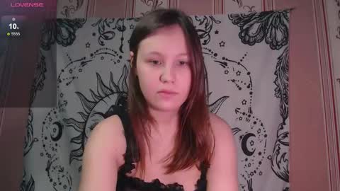 thighswithspikes online show from November 2025 10:14:01 AM