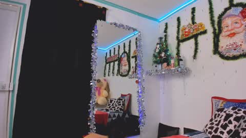 THIN PRINCESS  online show from January 2025 07:08:01 PM