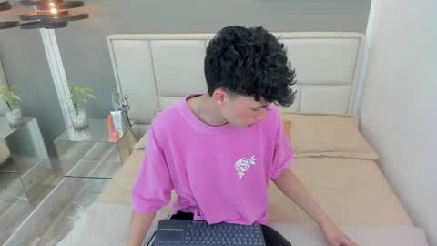 Thom online show from April 2026 11:49:01 AM