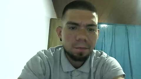 Snapshot of thomas2wood chatting on April 2026 01:00:02 AM Thomas2Wood online show from April 2026 01:00:02 AM